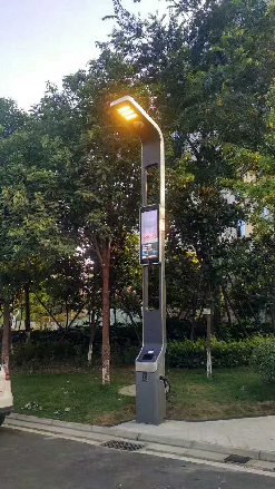 重慶萬州市智慧燈桿屏